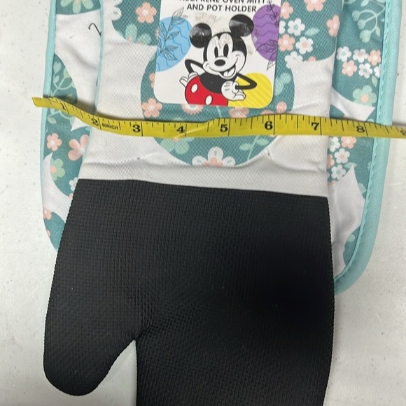 Disney Oven Mitt , Pot Holder, Green - Picture 6 of 7
